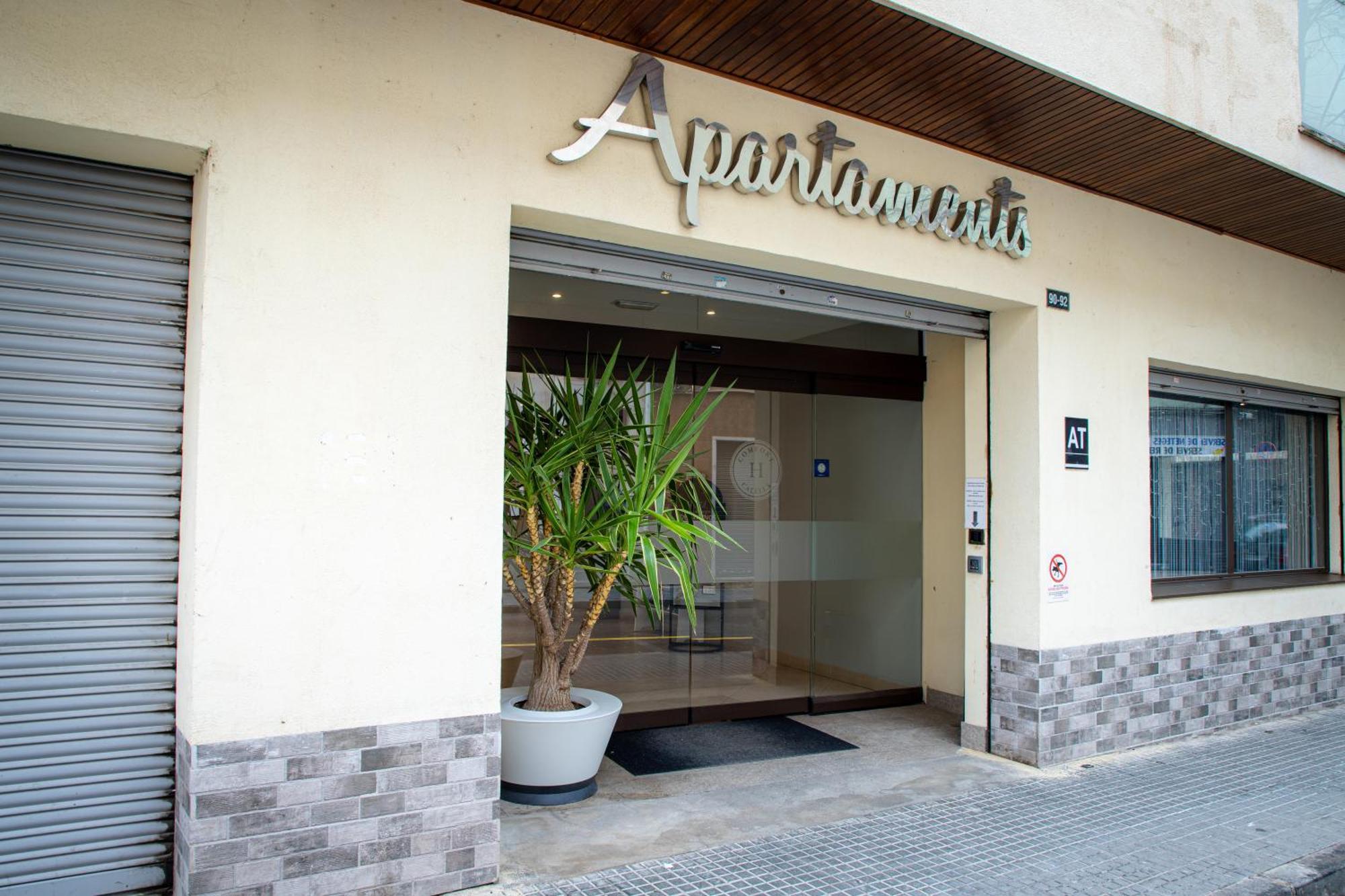 Apartamentos Comfort Calella Exterior foto