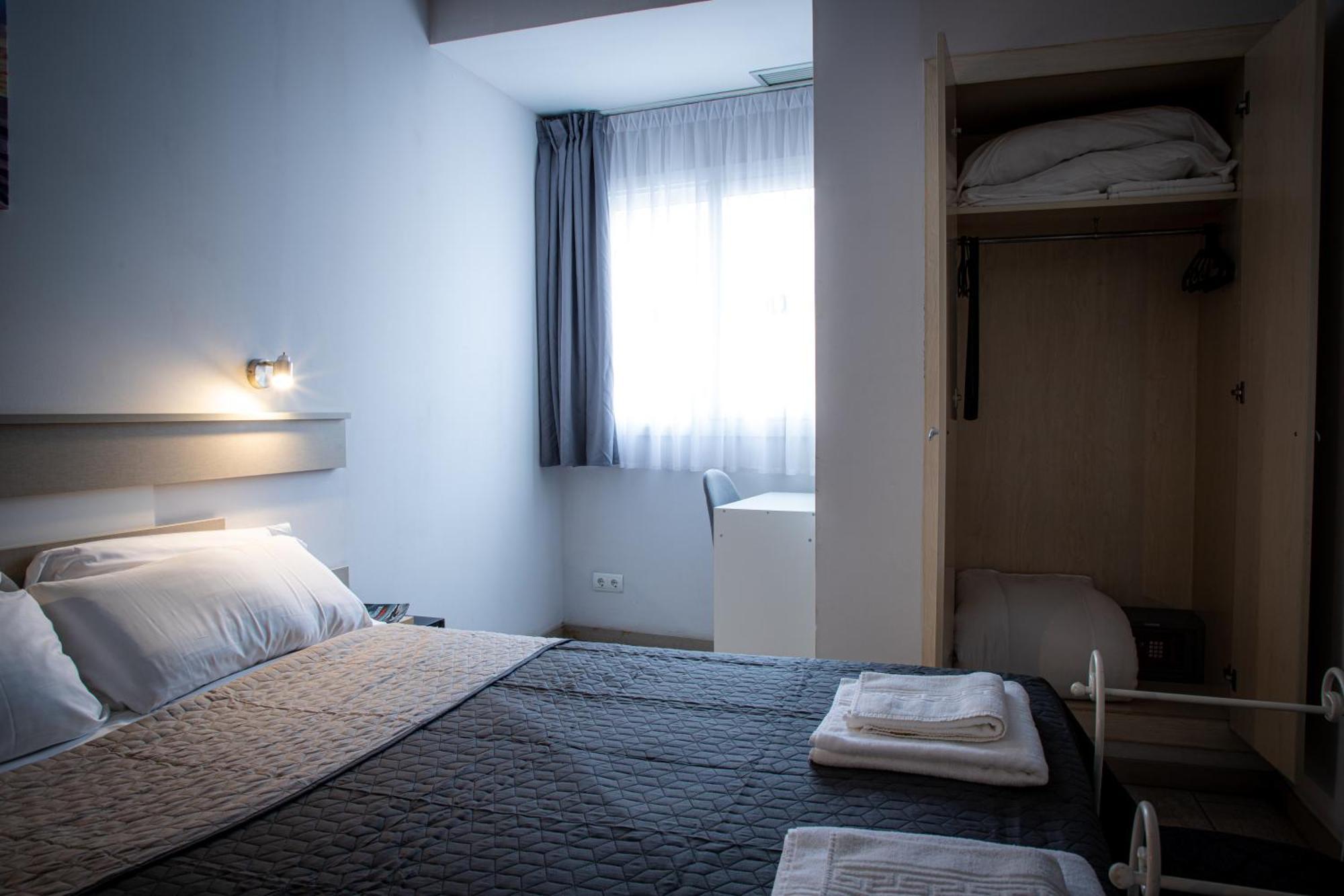 Apartamentos Comfort Calella Exterior foto