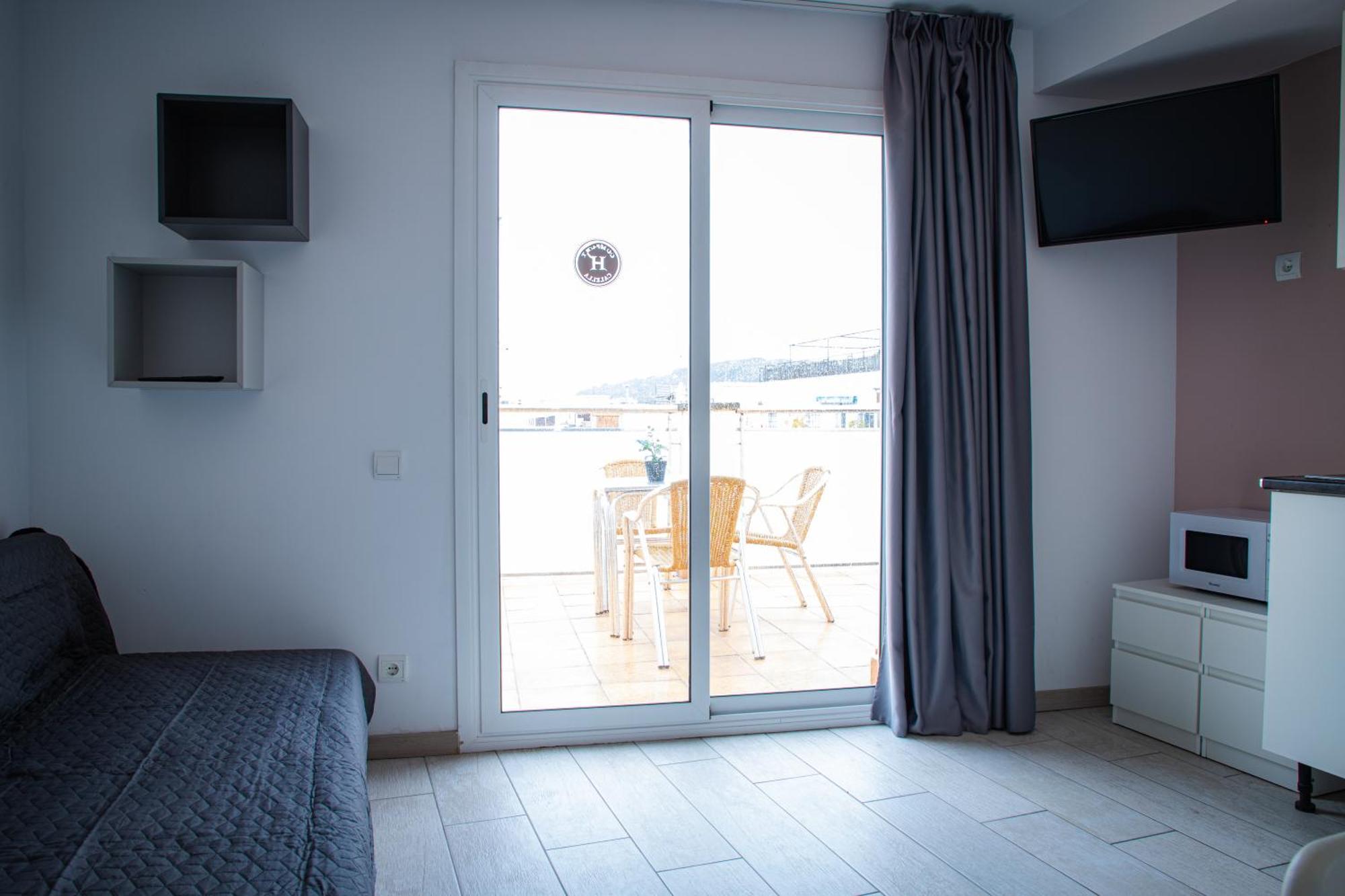 Apartamentos Comfort Calella Exterior foto