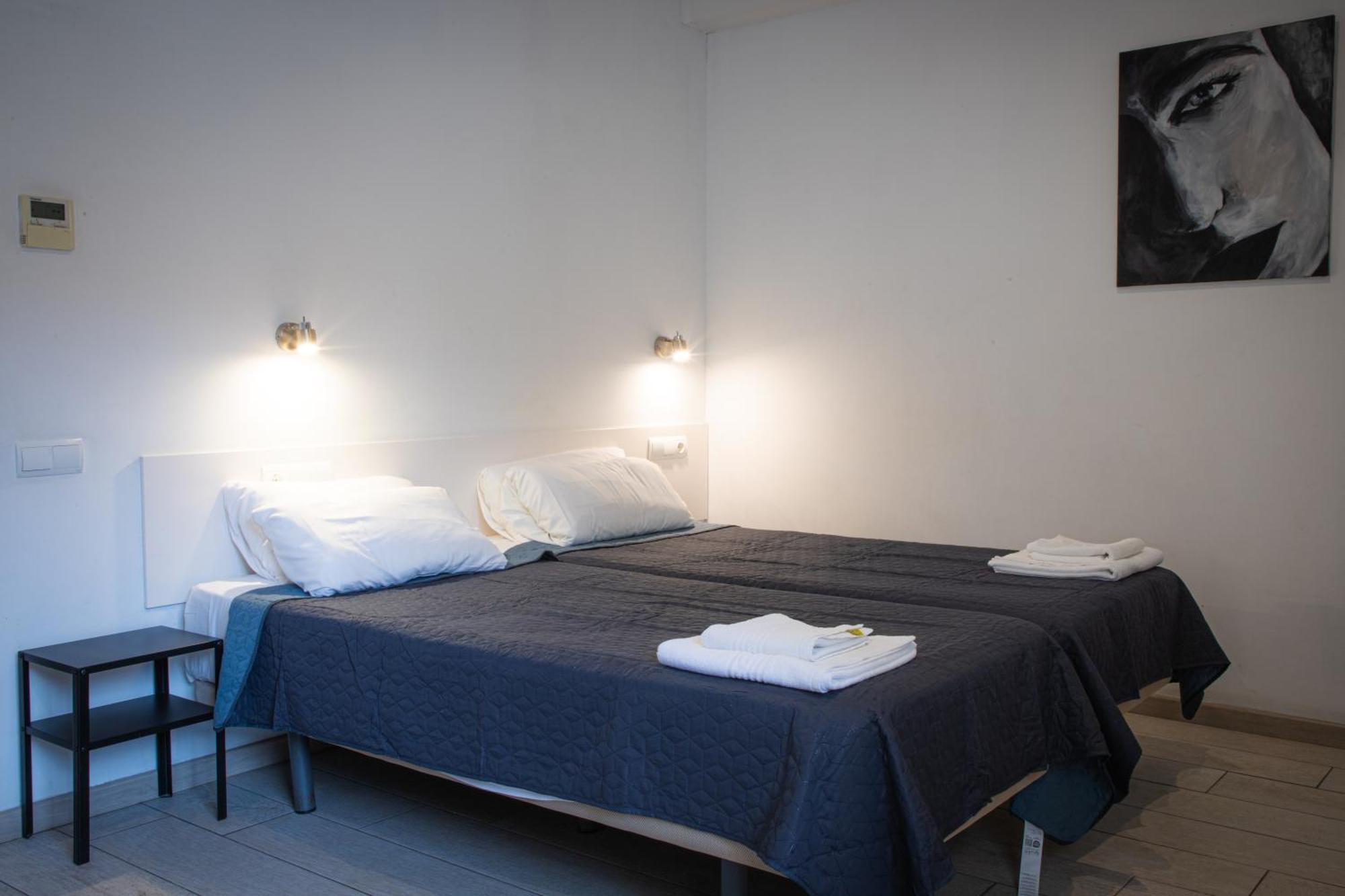 Apartamentos Comfort Calella Exterior foto
