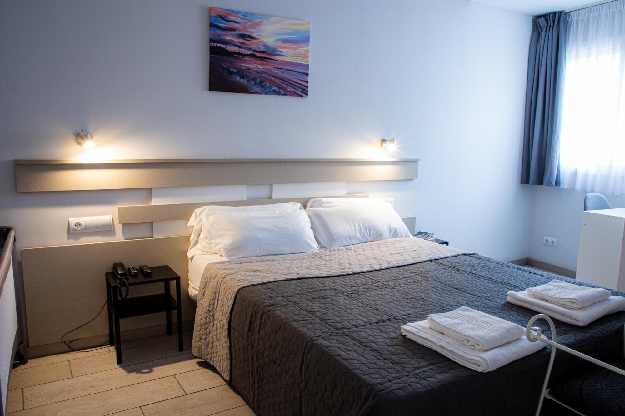 Apartamentos Comfort Calella Exterior foto